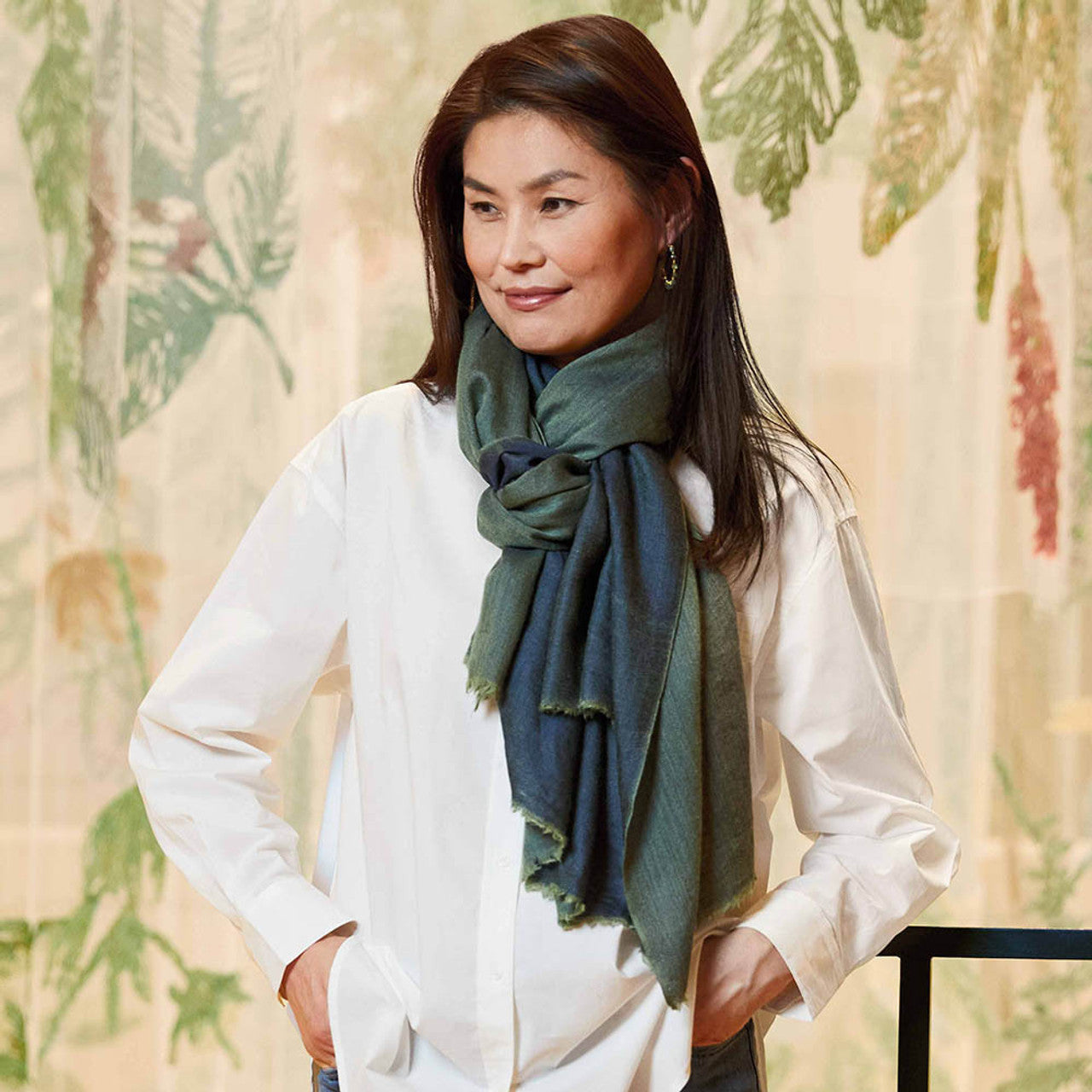 Ocean Rahasi Kashmiri Scarf